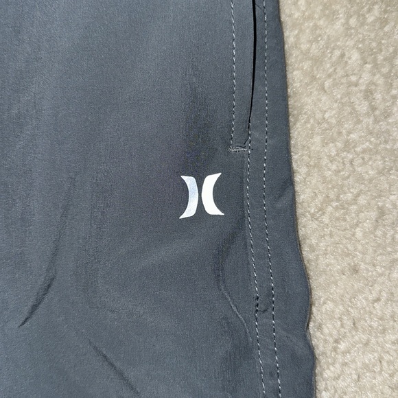 Hurley Quick Dry Classic Fit Hybrid Walk Shorts Men's Medium Gray Waist 32 - Picture 4 of 4